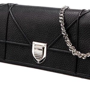 Authentic Elegant Dior Black Leather Chain Bag